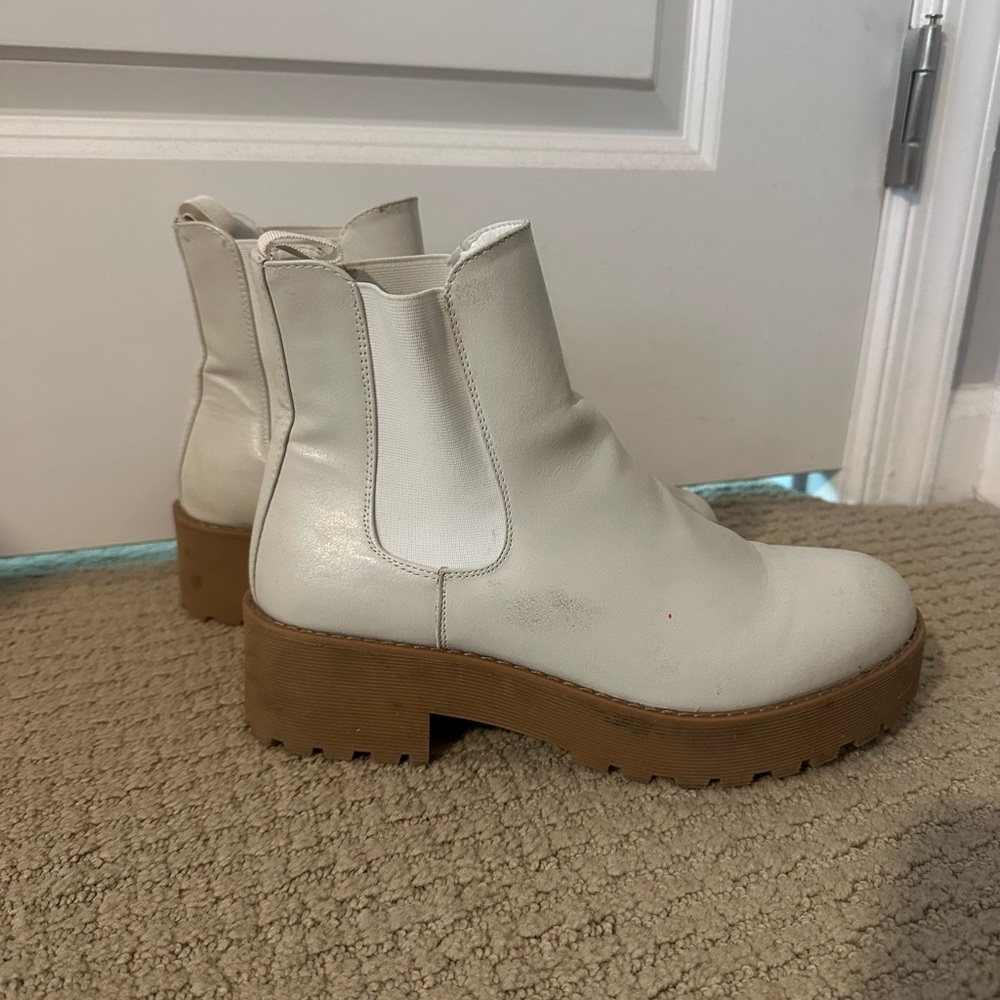 Dirty Laundry Cream Ankle Boots